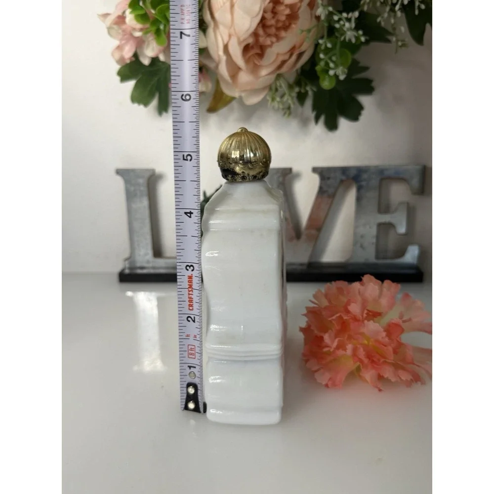 Vintage Avon Leisure Hours Unforgettable Foaming Bath Oil Full Bottle Milk Glass